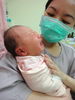 卵巢癌孕婦懷孕中化療　順利產下3200克男娃