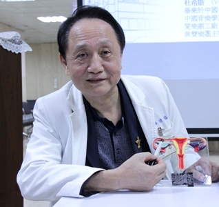 孕婦懷雙胞胎　一個在子宮內、另一個竟在輸卵管！