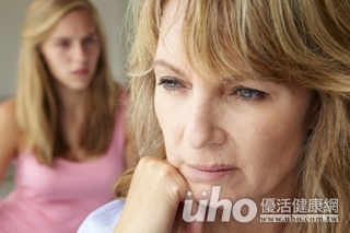 憂鬱、焦慮還會骨鬆　女性更年期症狀可持續20年