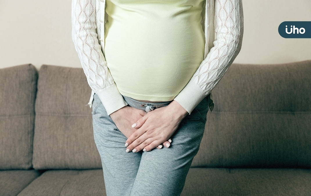 懷孕便祕好痛苦！醫警告孕婦常見「便祕4原因」：太用力恐早產