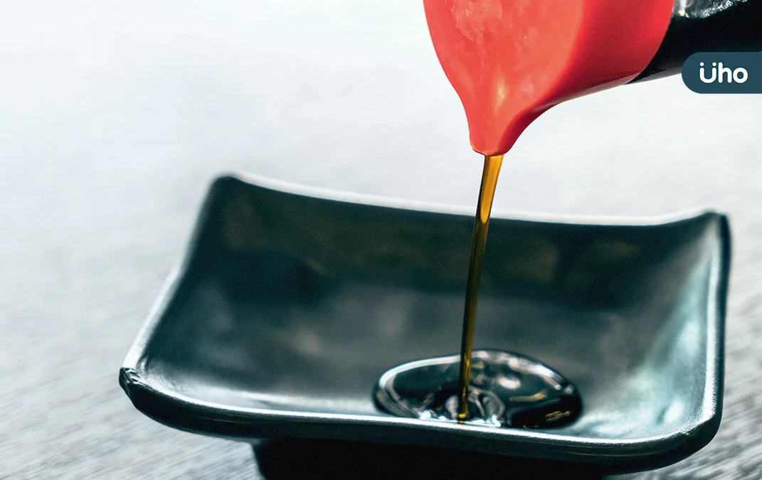 醬油開封要如何保存？該放冰箱嗎？專家告訴你多「1步驟」可常溫放