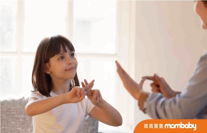 和寶寶一起學嬰兒手語．親子溝通更簡單