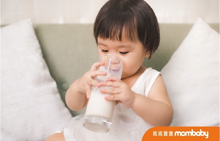 都說喝牛奶好，鮮奶、奶粉、保久乳怎麼挑？