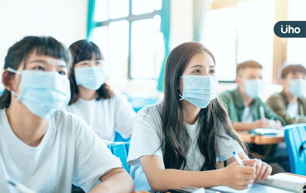 疫情會影響開學嗎？各級學校「防疫新制」一次看：不再全班停課