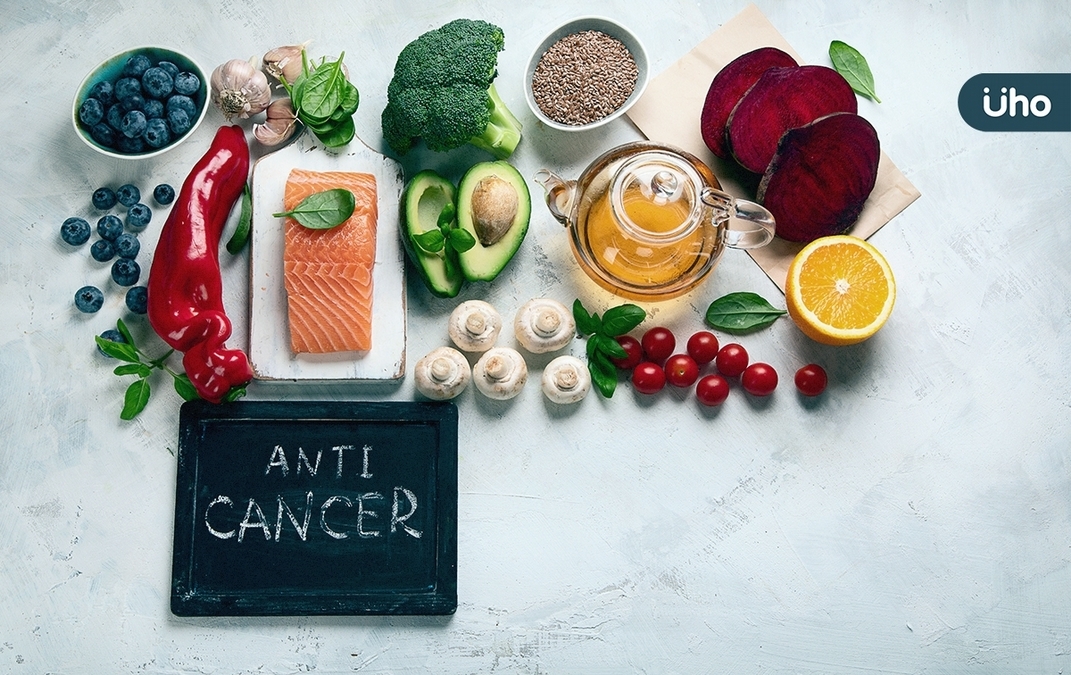吃對食物就能防癌！營養師點名12種「超級防癌食物」降罹癌風險
