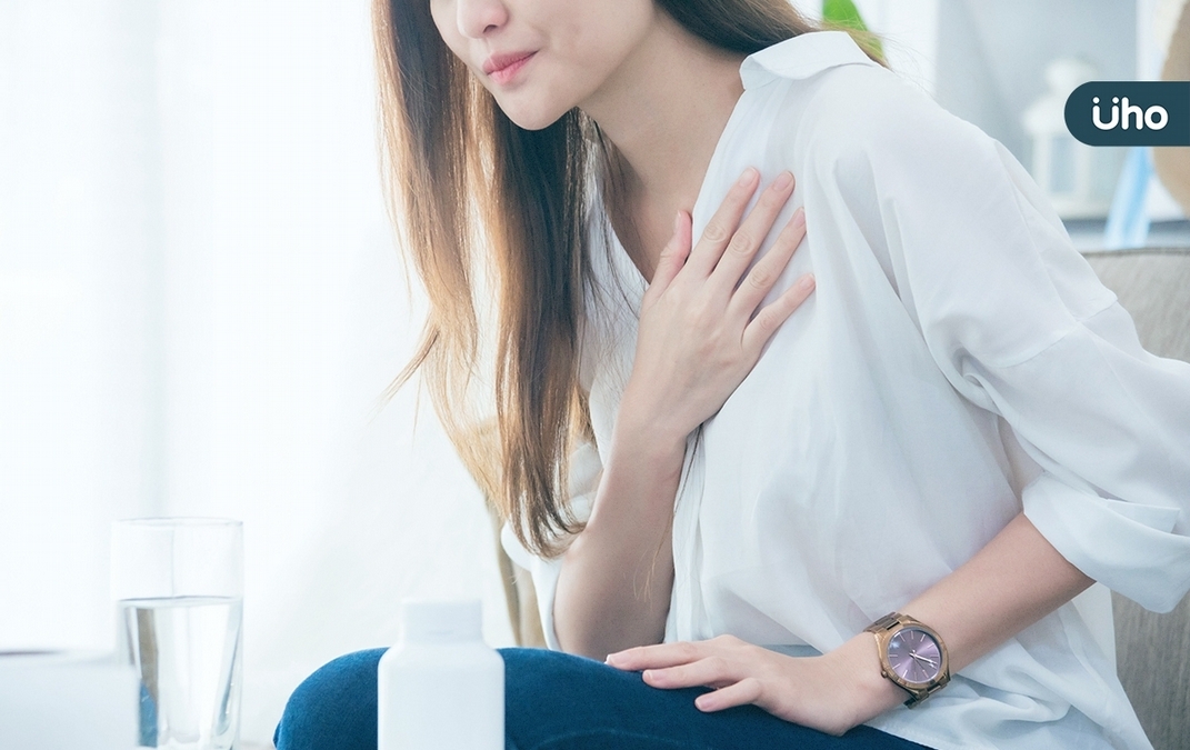 睡一半胸口痛竟是「心臟抽筋」醫：非典型心血管疾病，嚴重恐心衰竭