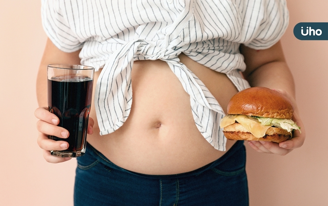 吃太多，膽固醇超標、血太油怎麼辦？中醫教你按「1穴道」降血脂