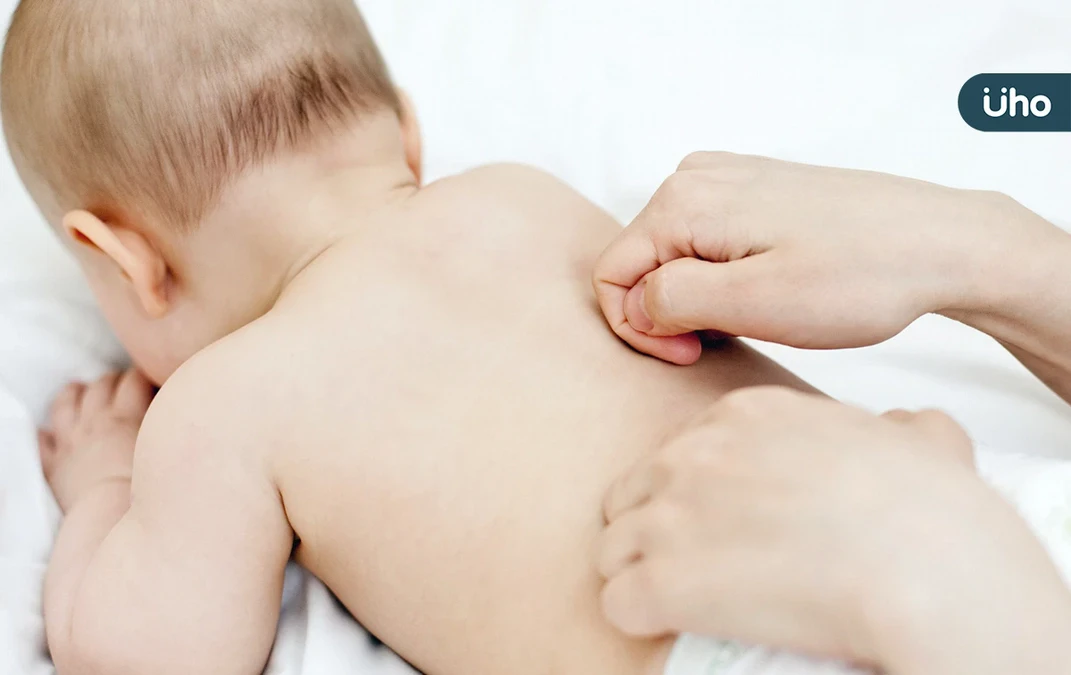 有圖解》幫寶寶按摩增強免疫力！醫教「3分鐘按摩操」出生●●月就能按