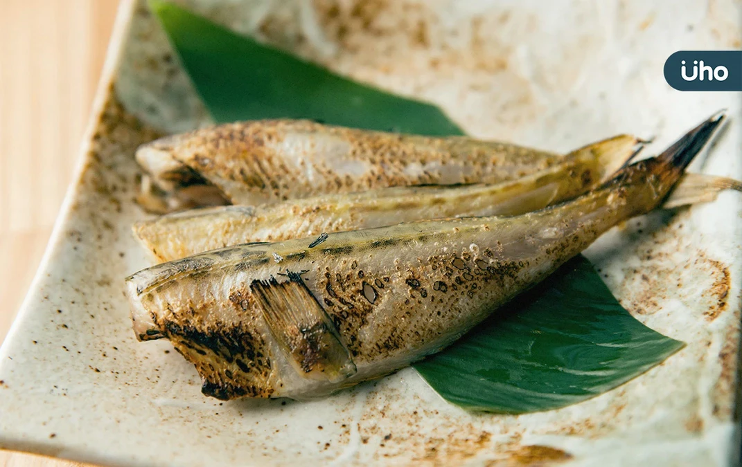 有食譜》新手煎魚怎麼煎？4步驟教你「香煎花鯧」下鍋前多1動作不黏鍋