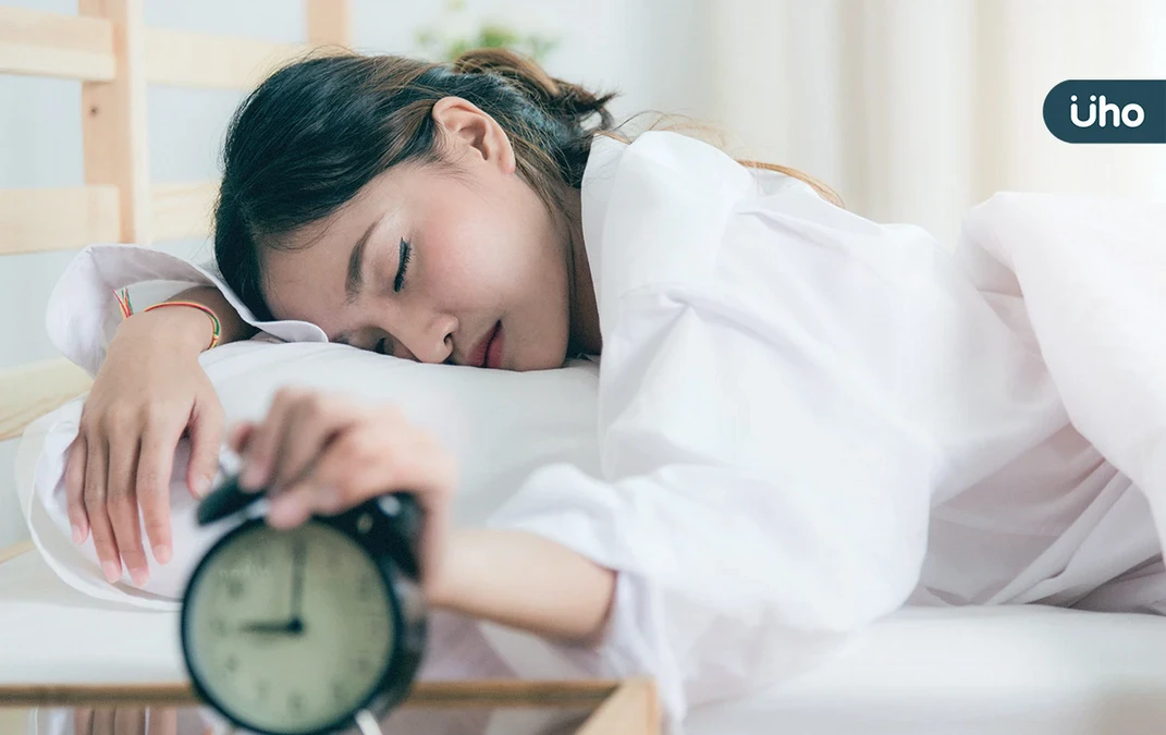 半夜睡不著覺，把心情哼成歌？睡眠專家教你16招「身心放鬆法」