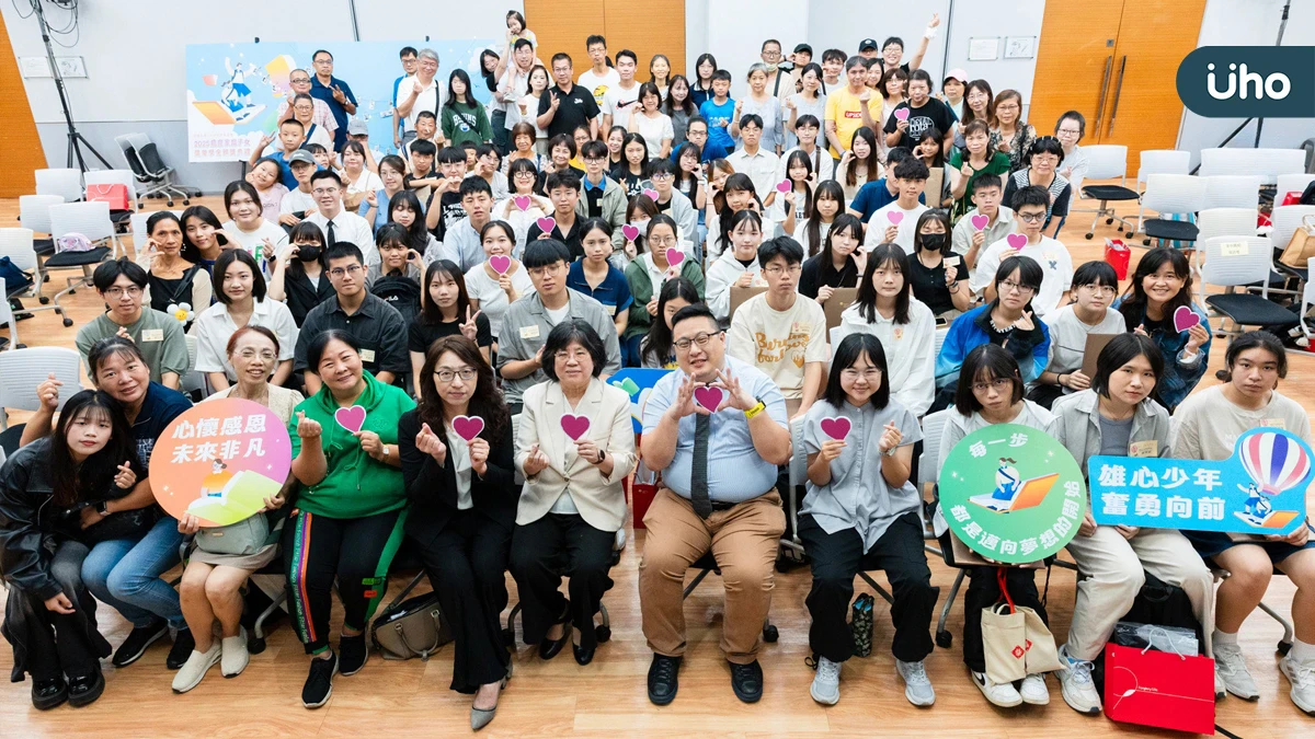 台灣癌症基金會攜手遠雄人壽15年 助千位癌症家庭子女持續學習