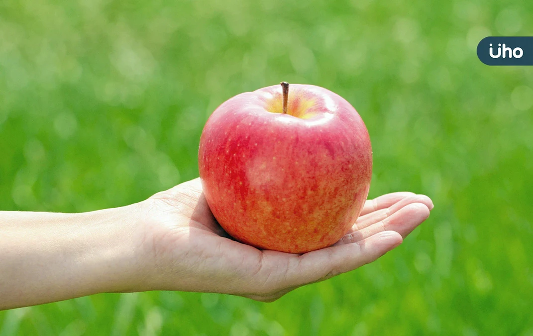 蘋果什麼時候吃最好?一天可以吃多少?營養師揭「正確食用時機」