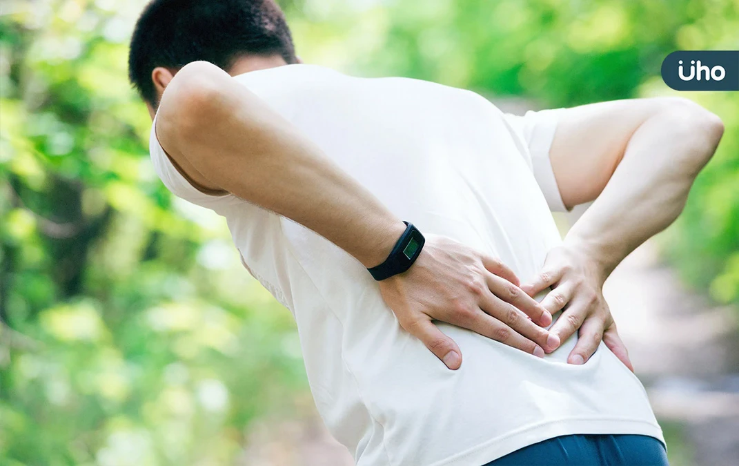 長期腰痛當心脊椎滑脫！醫揪「2部位」首當其衝：恐引起坐骨神經痛