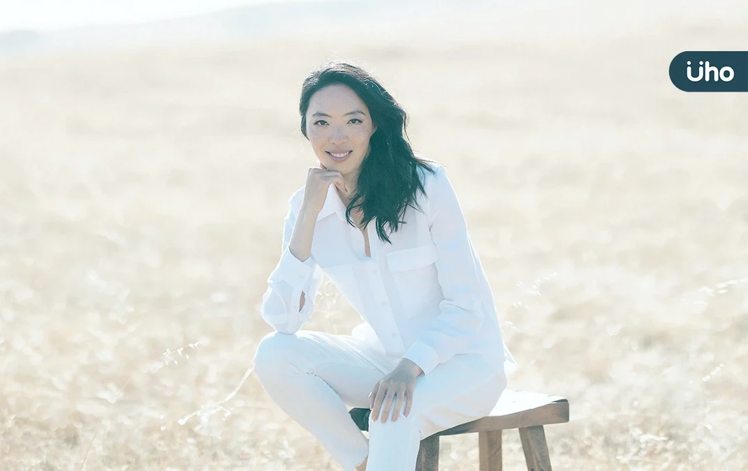 家庭聚會總有人愛指指點點？豪門之女曝真相：那是他們痛苦的投射