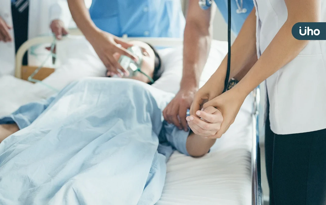 父母一病就送急診！醫見「假日孝子」一問三不知嘆：反而幫了倒忙