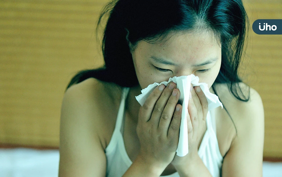 流感跟一般感冒差在哪？醫列「5症狀」自我檢測：喉嚨痛非主要症狀