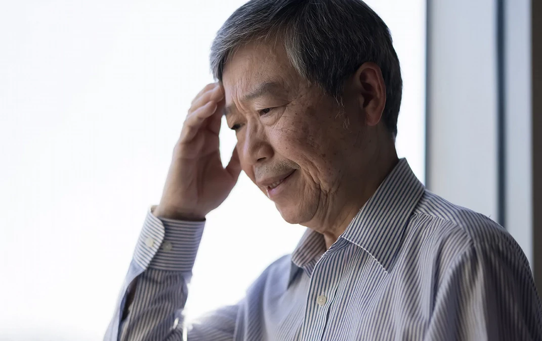 一天到晚懷疑自己生病！精神科醫：不明恐慌、失眠當心「慮病症」上身