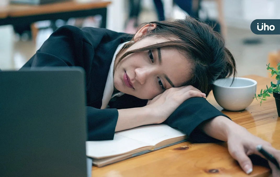 被需要就等於被重視？「5大陷阱」讓你越努力越累：別用忙碌衡量自己