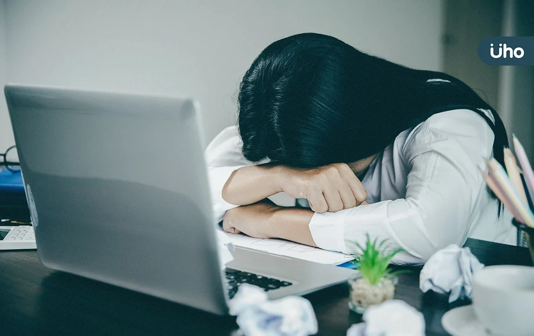 同事都超愛「抱怨」？專家揭密「9大有毒職場」警訊：遇到就趕快逃