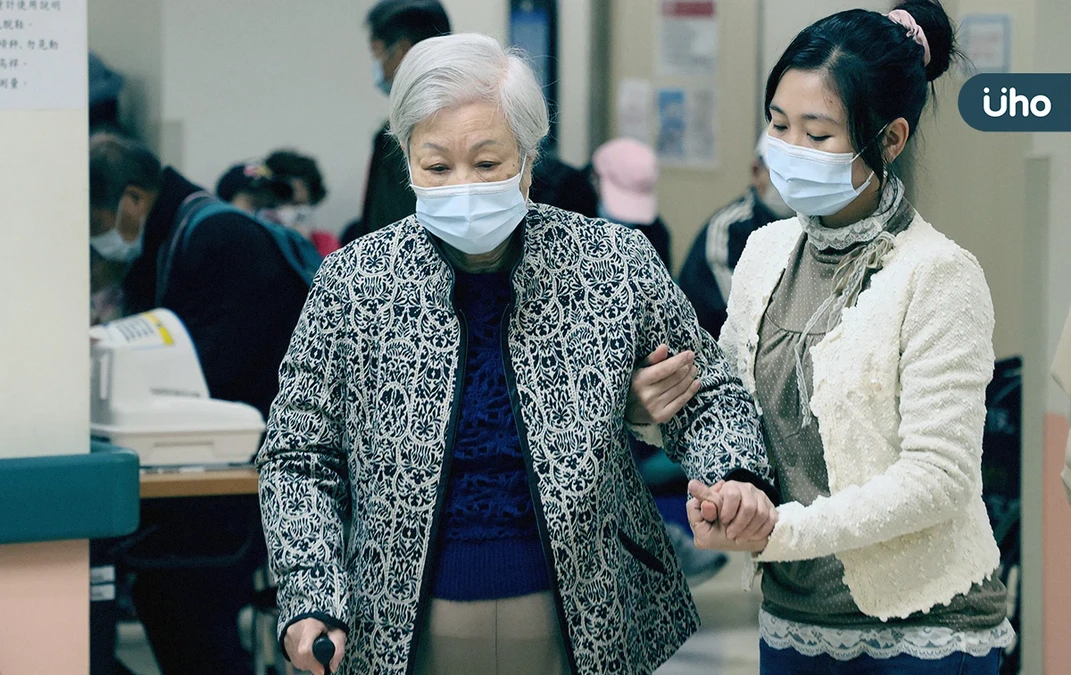 長照「挺25歲以下照顧者」不再中斷課業！支持服務4月上路估360人受惠