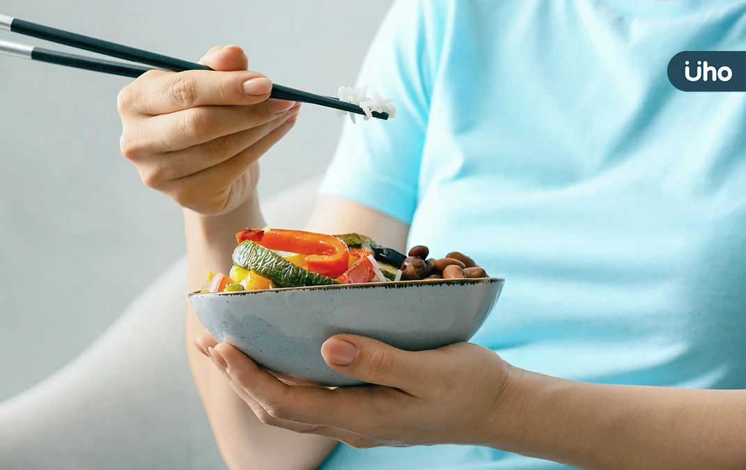 癌友如何補充營養？每天要吃多少量？營養師列「3原則」抗癌更有效