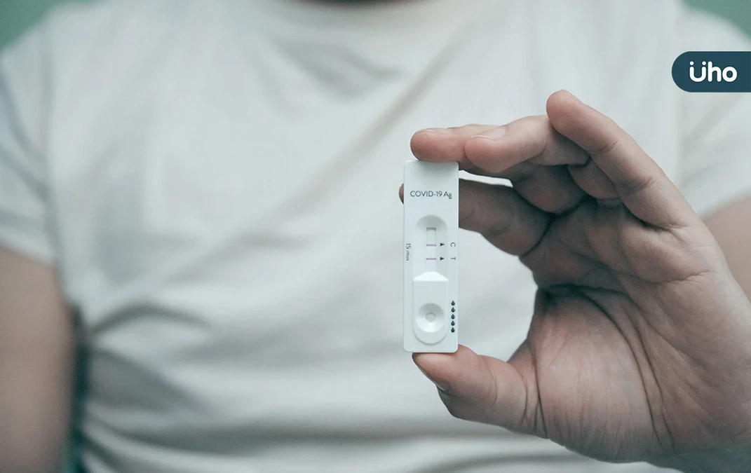 新冠病毒「跳躍式變異」疫情恐反撲！專家籲有症狀「1招」辨認速就醫