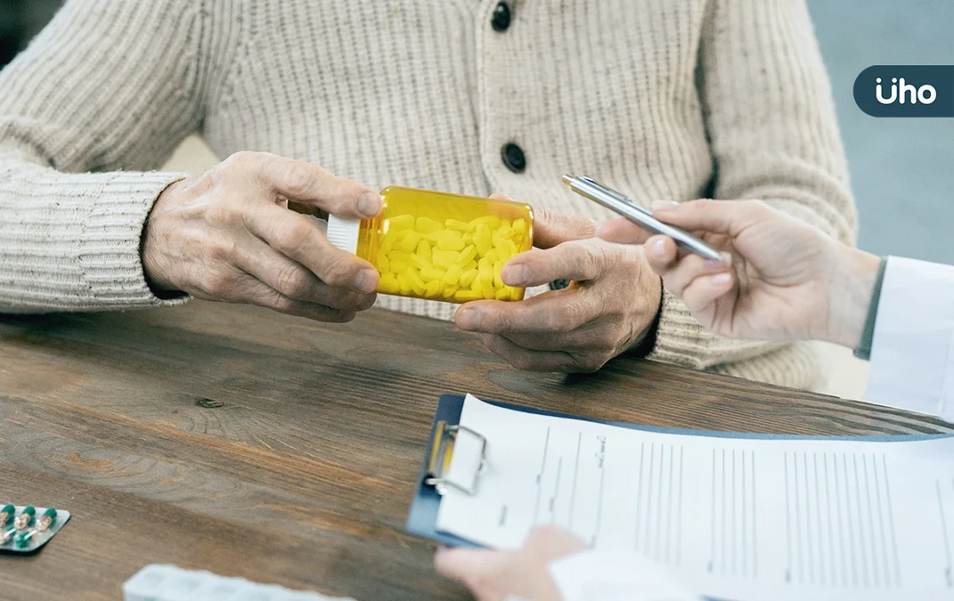 糖尿病當心併發低血糖！心悸、手抖、頭暈⋯糖友必知「救命15法則」