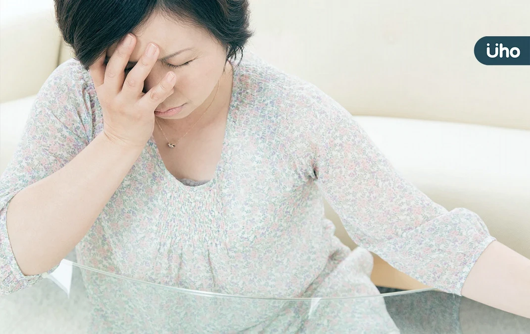 怎麼知道自己是不是更年期？醫教你1招簡單評估：心情變化大也算