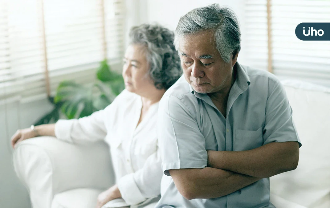 老人比較容易情緒失控？心理學博士破除迷思：年老反而情緒更穩定