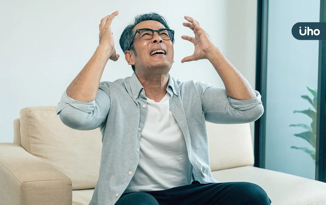 老人比較容易情緒失控？心理學博士破除迷思：年老反而情緒更穩定