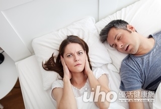 你是打鼾族嗎？睡眠內視鏡幫你解決