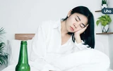 睡前喝酒可以助眠嗎？別傻了！營養師：吃對「這3類營養素」才有效