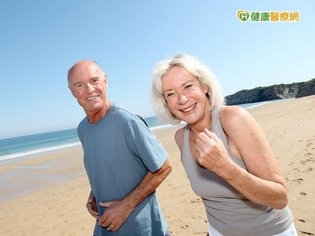 老當益壯軟硬骨兼顧 五大營養報你知