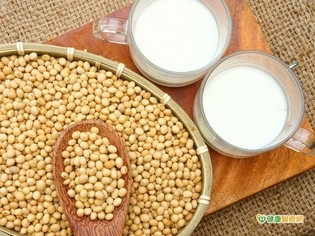 多囊性卵巢患者喝豆漿 有益心臟