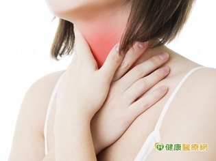 喉嚨卡異物 吞飯或喝醋嗎?都錯!