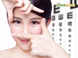 幫助眼睛亮晶晶 除了葉黃素還需要這兩樣