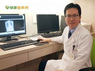 自行亂停藥 他氣喘發作急診插管治療!