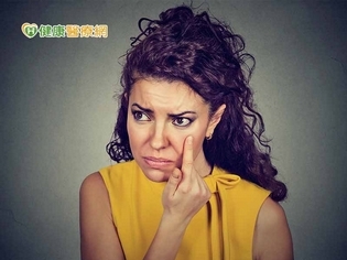 水腫罪魁禍首是?按這穴位好處多