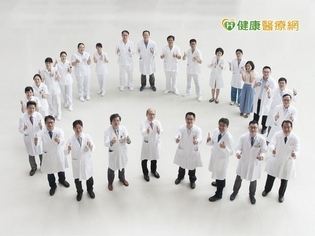AI人工智慧 達文西機器手臂誰與爭鋒?!