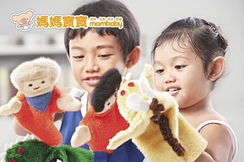 單親媽媽和她的小孩:玩娃娃不會讓孩子「變成」同性戀