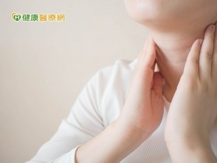 輕熟女小心!脖子出現腫塊 恐是甲狀腺癌