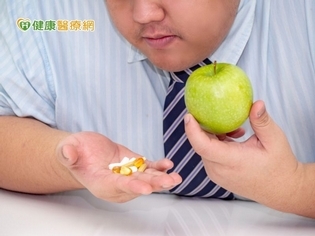 每日苦吞藥血糖仍超標? 複方控糖筆助「胰」臂之力