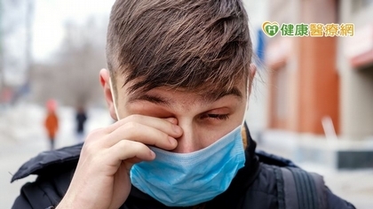 換季皮膚乾、眼睛糊 眼科醫教你護眼拒當乾眼糊矇族
