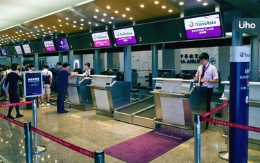 邊境又鬆綁!指揮中心:這「3類人」返台登機免做PCR