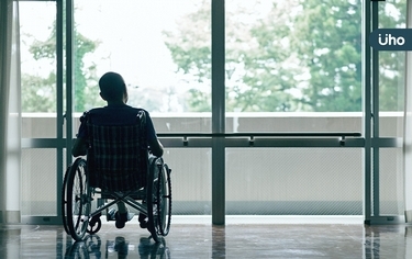 保險不夠、儲蓄燒光⋯專家揭癌友困境:籲政府推動「4做法」解套