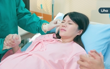 陰部腫脹、肛門痛、宮縮全上門!醫曝「產後大小事」:千萬別忍痛