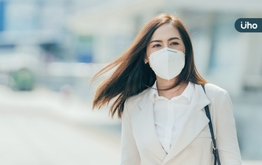 長期戴口罩痘痘冒不停⋯竟成皮膚癌!醫教「1口訣」秒查是否癌變