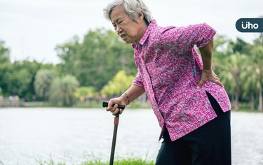 「人工髖關節」該怎麼挑才對？骨科醫親揭「2關鍵」選對才用得久