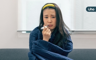 狂咳嗽、發燒⋯卻快篩陰?醫示警:還有「這3種病毒」憂重複感染