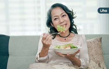 讓大腦慢一點老!營養師揭「日常6關鍵」預防失智,刺激腦神經元